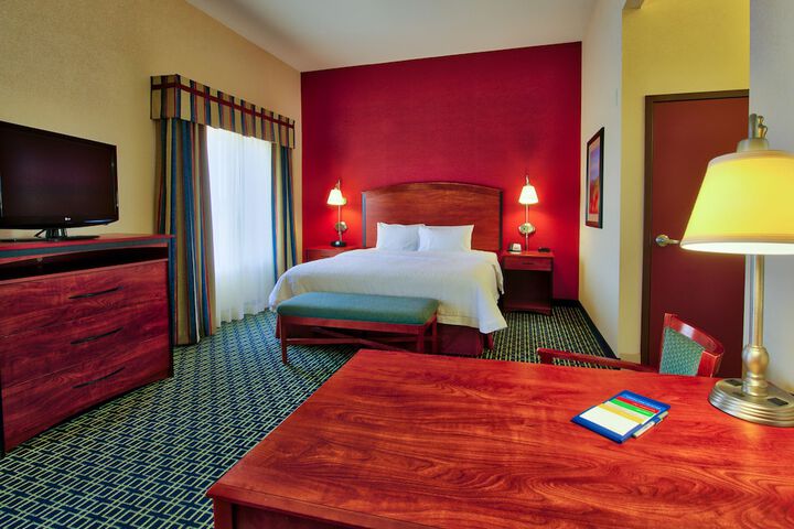 Hampton Inn & Suites Ridgecrest