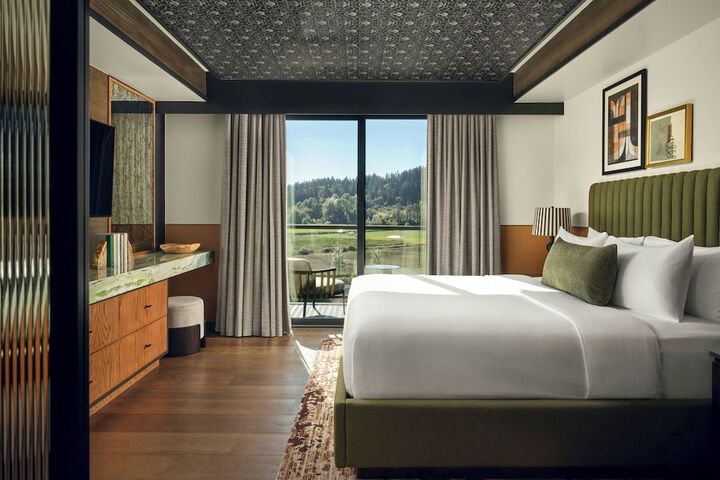 The Somm Hotel & Spa Autograph Collection