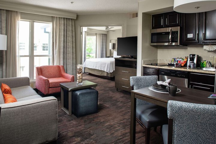 Room 15 of 25