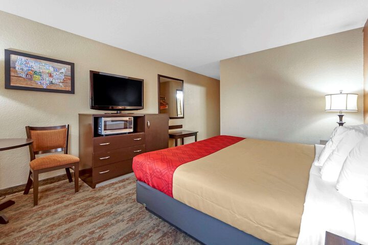 Room 32 of 37