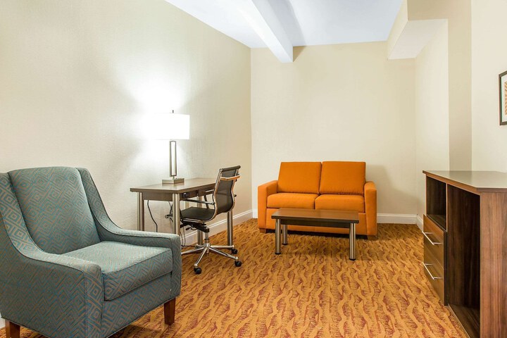 Room 38 of 51