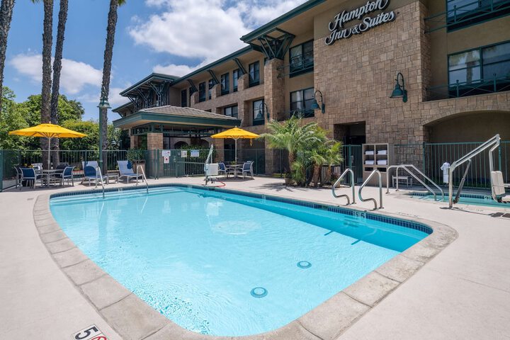 Hampton Inn & Suites Agoura Hills