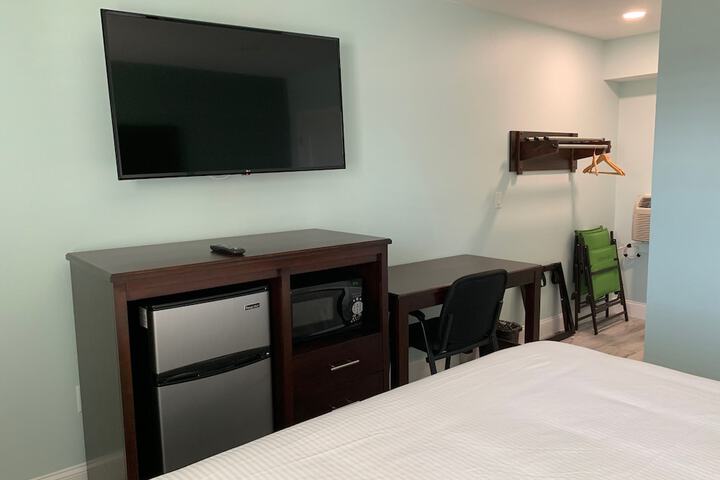 Room 9 of 43