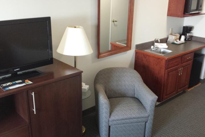 GrandStay Hotel & Suites Hastings