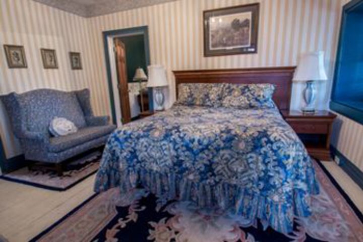 The Historic Fairfield Inn