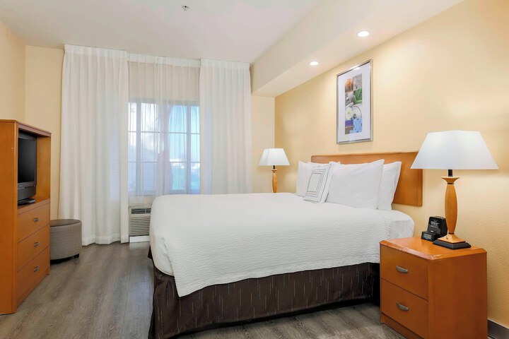 Room 19 of 27