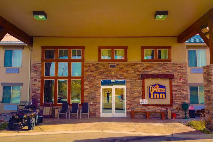 Hotel 2 of 41