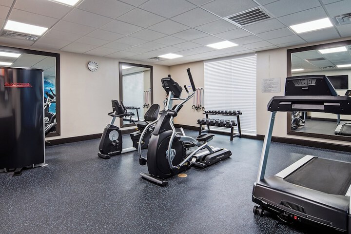 Holiday Inn Express & Suites Pasadena Houston Southeast by IHG