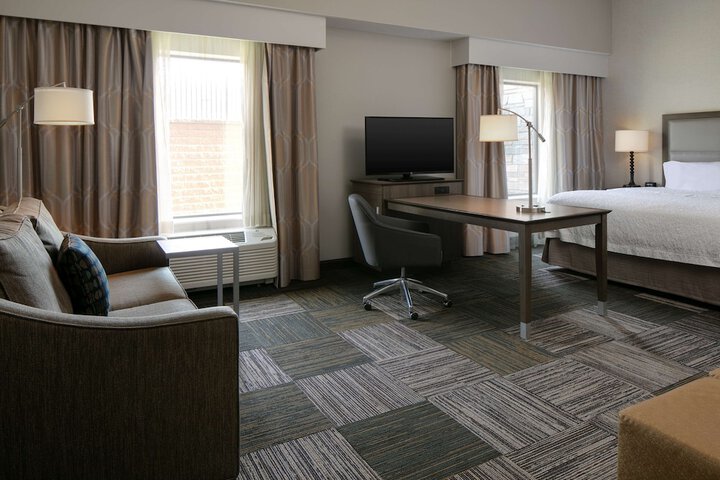 Room 10 of 43