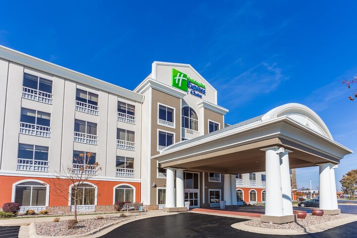 Hotel 6 of 47