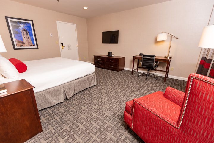 Room 16 of 37