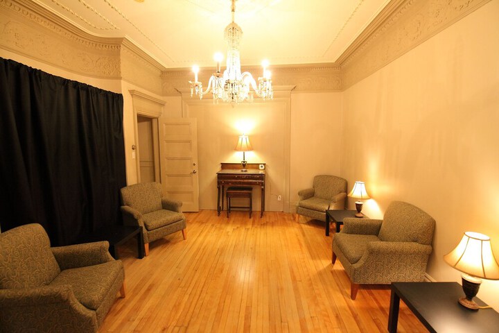 Hotel Interior 4 of 40