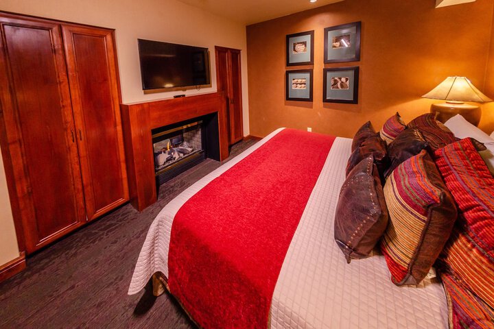 Lodge at Feather Falls Casino