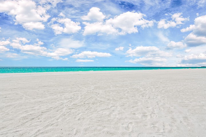 Beach 38 of 42