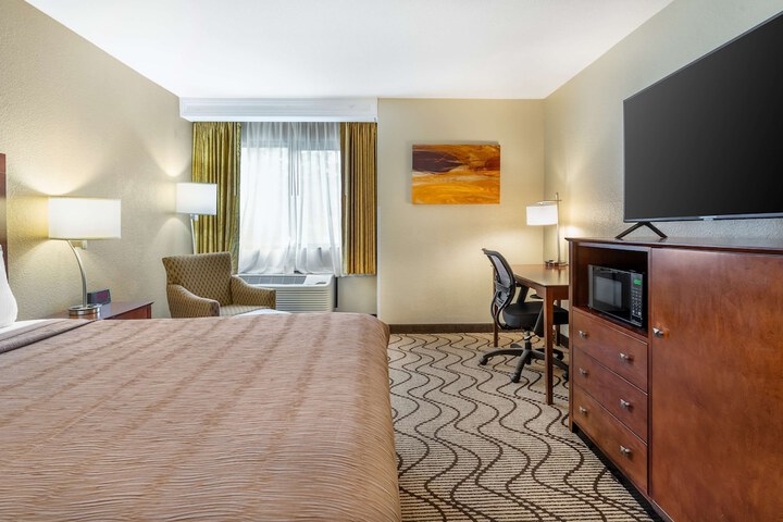 Best Western John Muir Inn