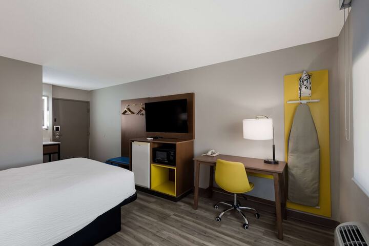 Room 38 of 44