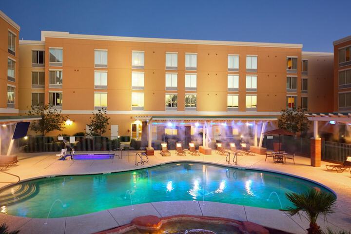 Hyatt Place Phoenix / Mesa
