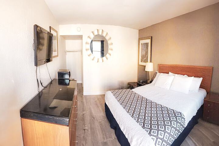 Room 14 of 17