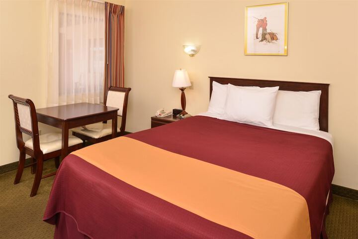 Room 14 of 19