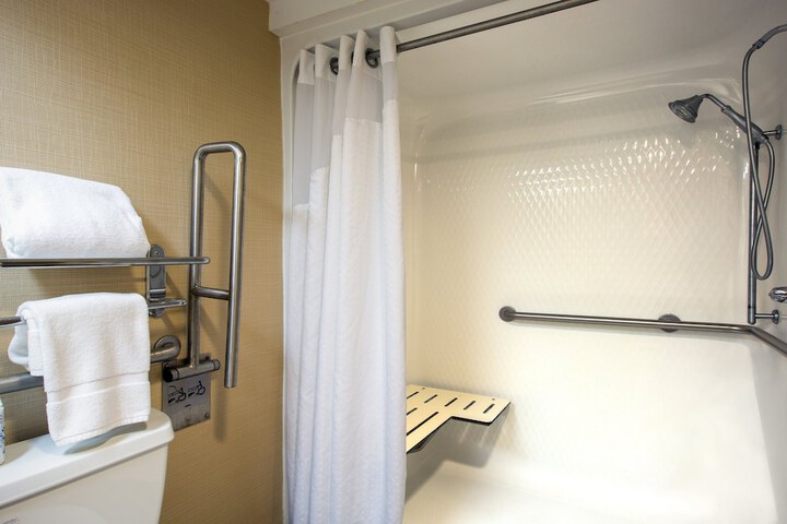 Room 17 of 22