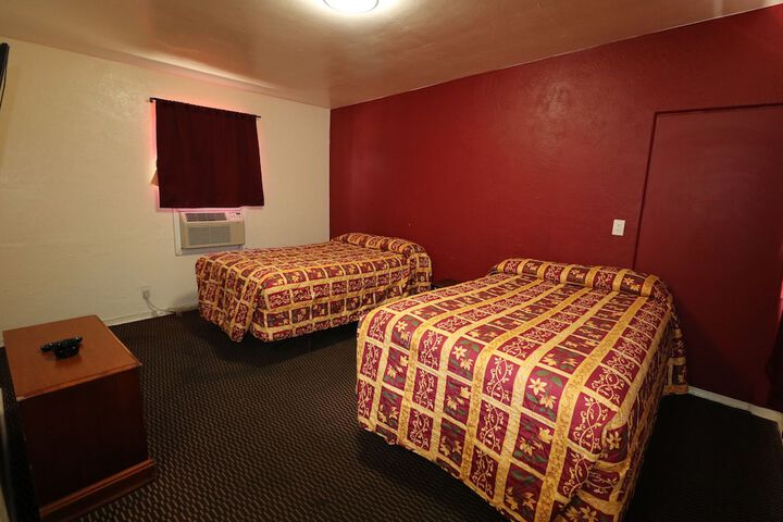 Room 35 of 38