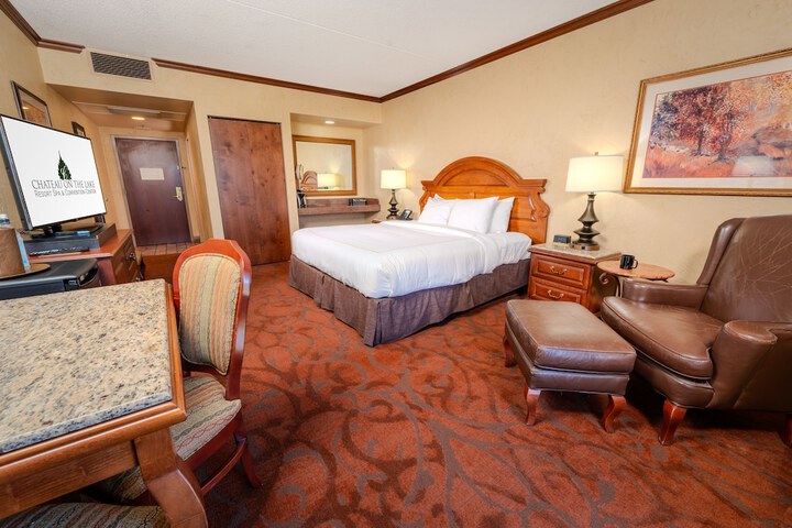 Chateau on the Lake Resort Spa and Convention Center