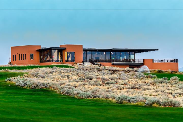 Vacation Rentals at Sand Hollow Resort