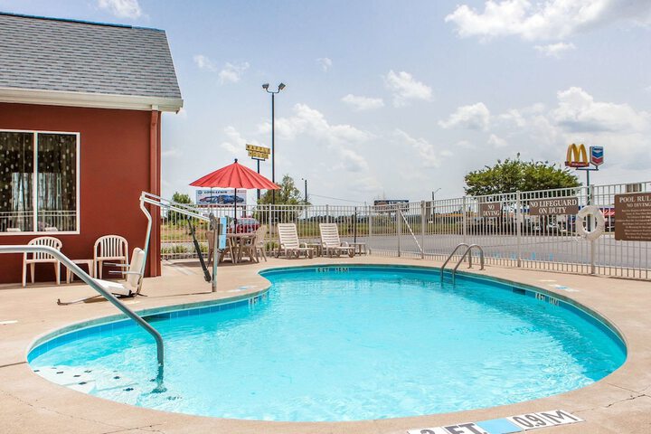 Pool 4 of 40