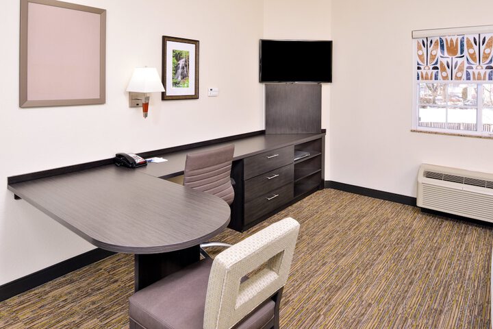 Room 34 of 49