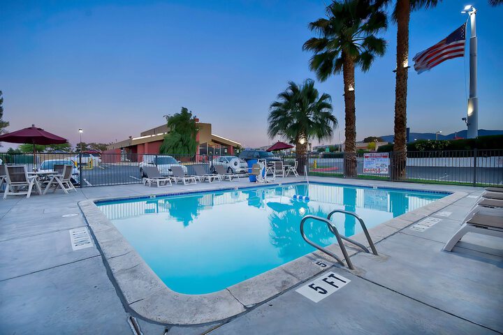 Pool 5 of 25