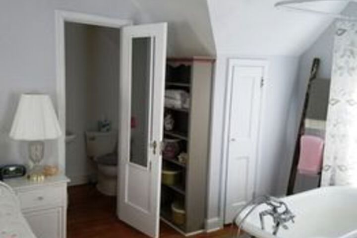 Contented Cottage Bed & Breakfast