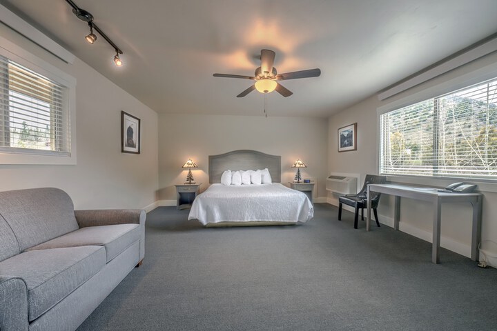Room 19 of 51