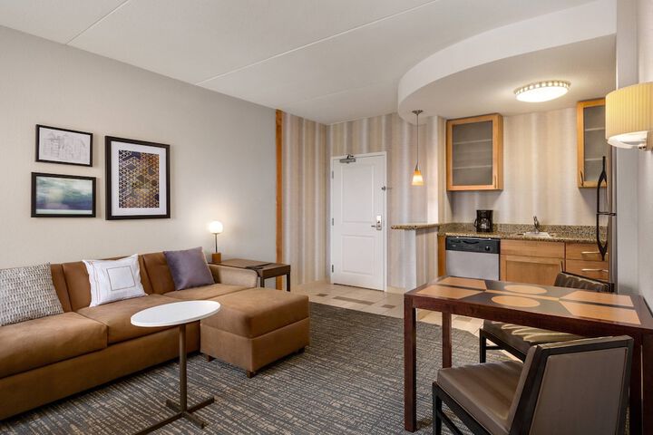 Room 26 of 40