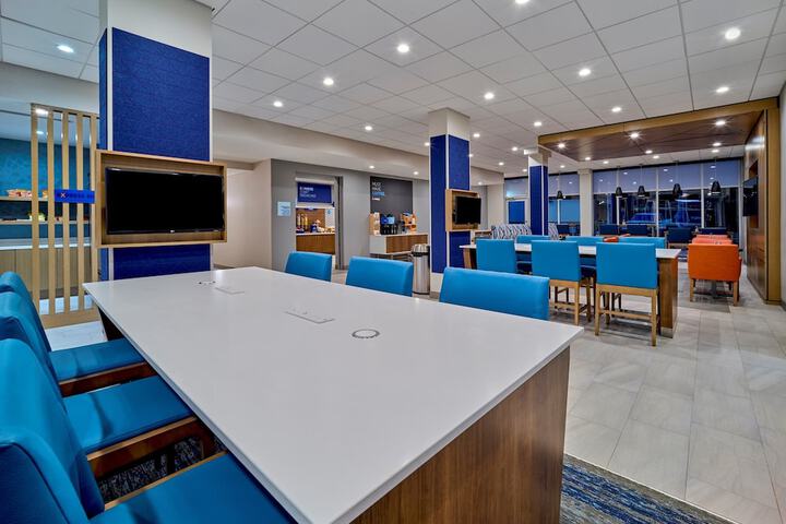 Hotel Interior 12 of 49