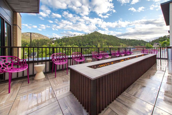 Tru by Hilton Deadwood SD