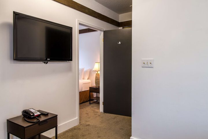 Room 18 of 46