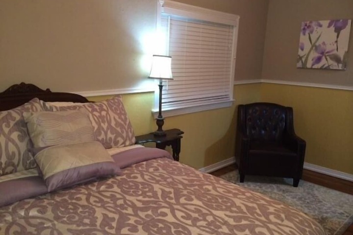 Room 35 of 41