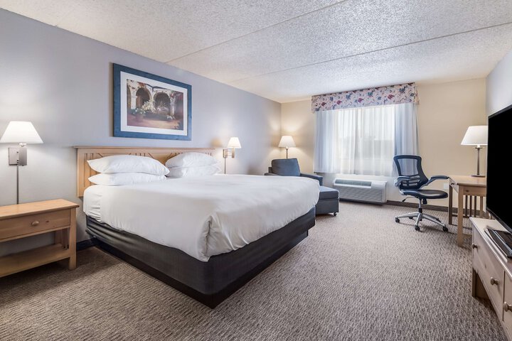 Room 21 of 38