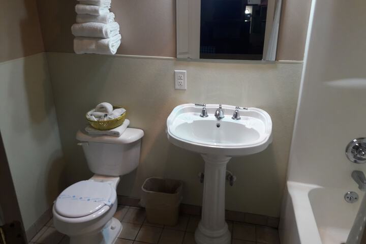 Room 13 of 20