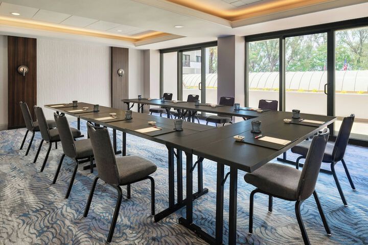 Fort Lauderdale Marriott Harbor Beach Resort & Spa