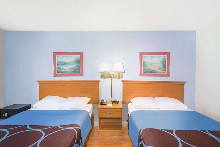 Room 14 of 31