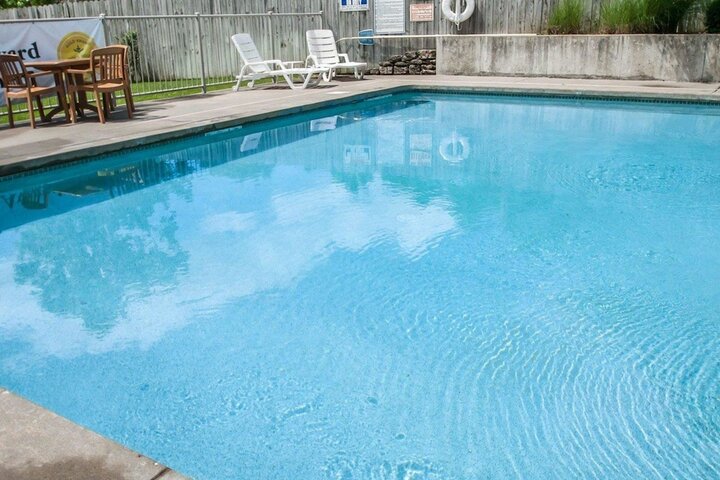 Pool 7 of 43