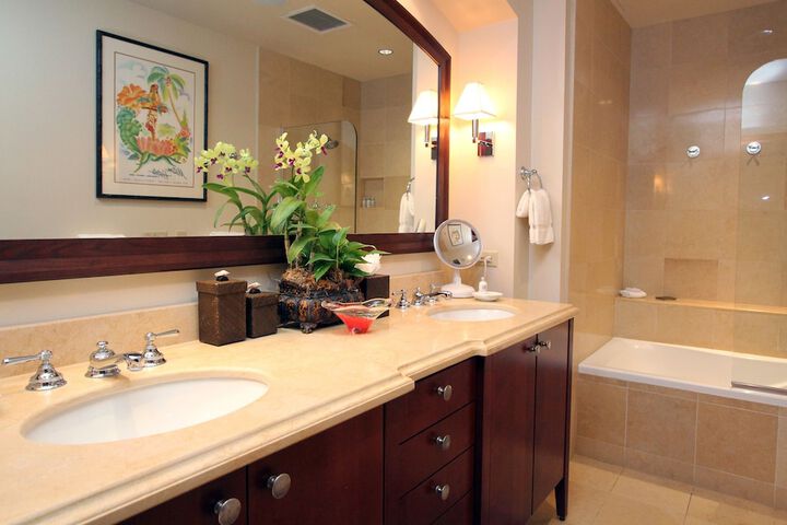 Room 54 of 273
