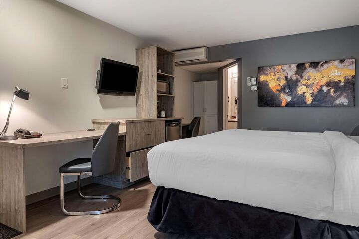 Room 16 of 59