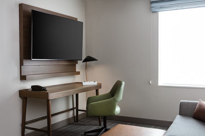 Staybridge Suites Iowa City Coralville by IHG