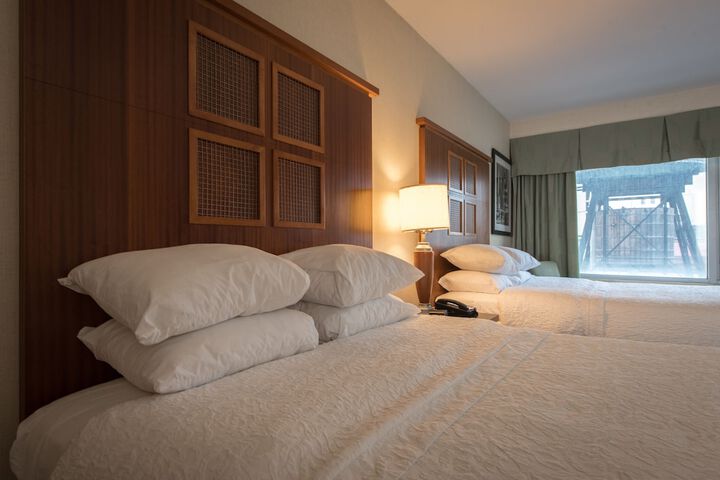 Room 8 of 22