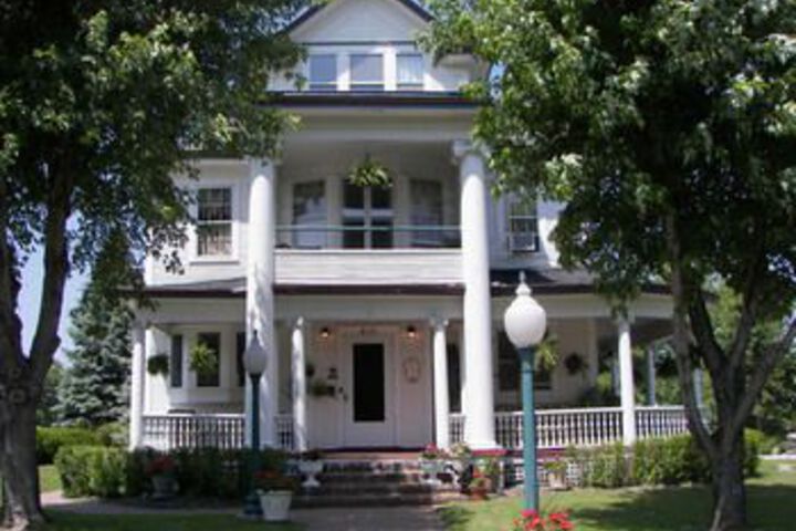 Pillar Inn