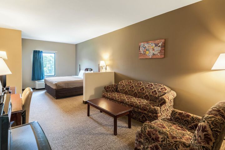 Room 8 of 30