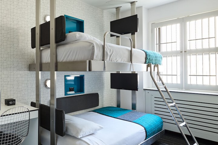 Room 15 of 31