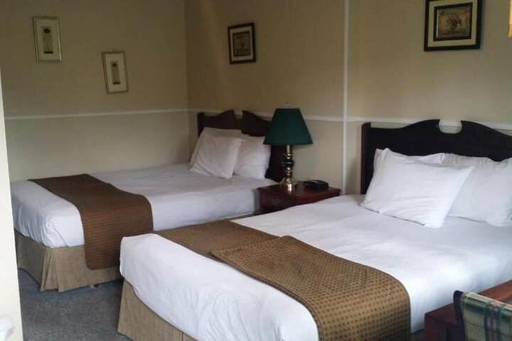 Apple Tree Inn